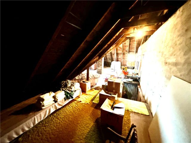 1206 Chestnut St, Connellsville, PA 15425