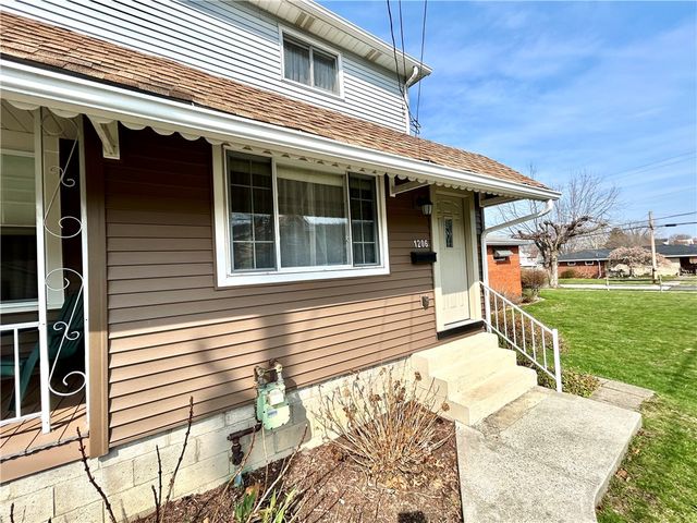 1206 Chestnut St, Connellsville, PA 15425