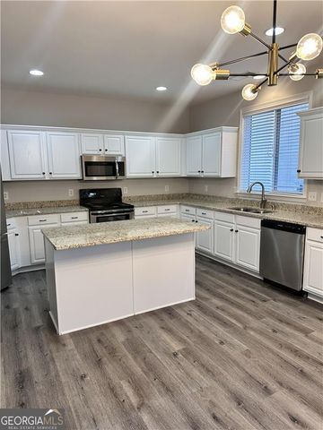 3030 Parkland View, Atlanta, GA 30331