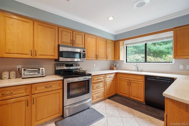 152 Arbor Crest, Somers, NY 10589
