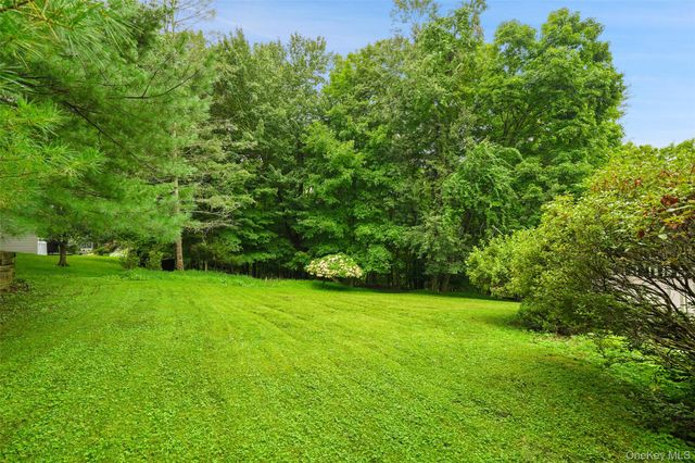 152 Arbor Crest, Somers, NY 10589