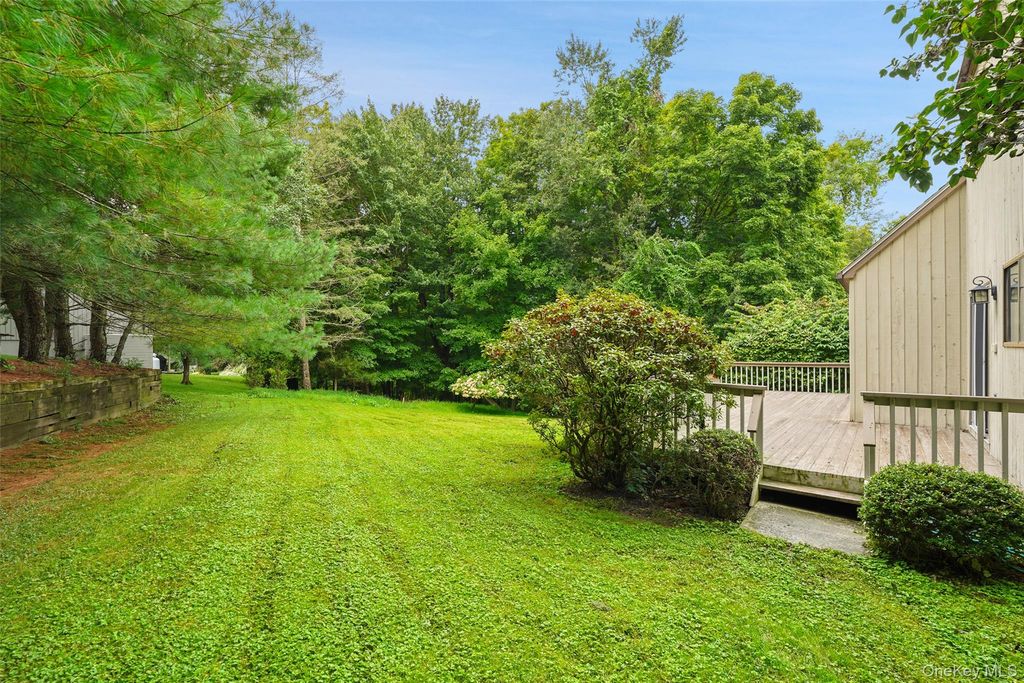 152 Arbor Crest, Somers, NY 10589 — photo 4