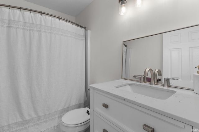 518 Redbud Lane, Middlebury, IN 46540