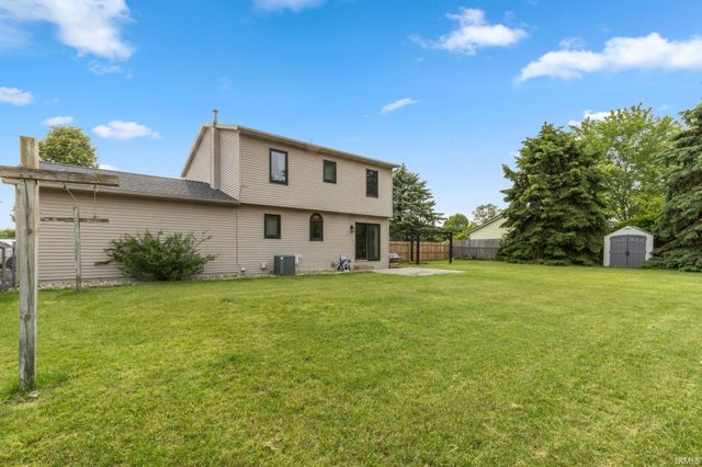 518 Redbud Lane, Middlebury, IN 46540