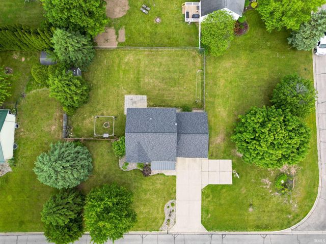 518 Redbud Lane, Middlebury, IN 46540
