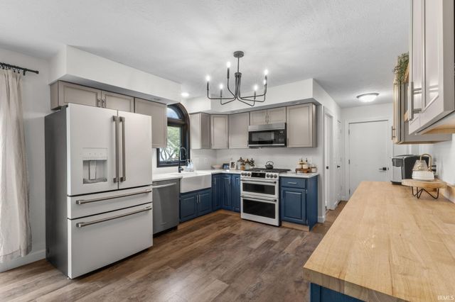 518 Redbud Lane, Middlebury, IN 46540