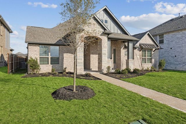 1000 Sunflower Street, Crowley, TX 76036
