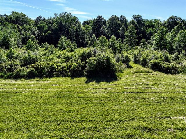 27015 50th St, Bangor, MI 49013