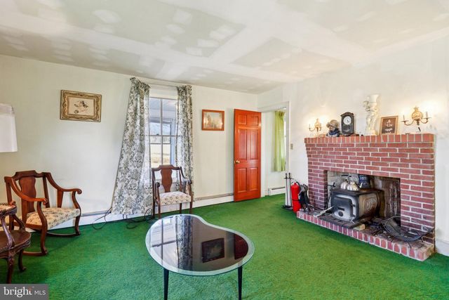 1475 CHILTON RD, Montross, VA 22520