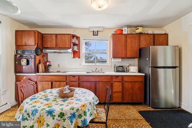 1475 CHILTON RD, Montross, VA 22520