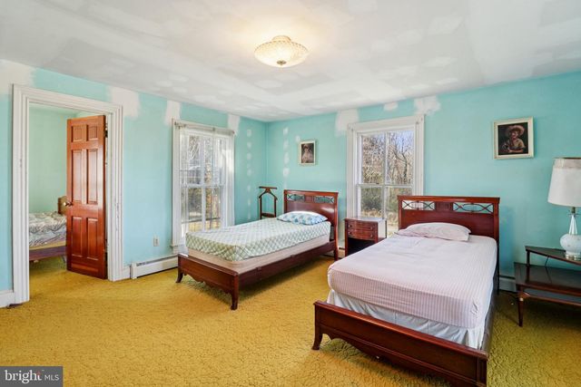 1475 CHILTON RD, Montross, VA 22520