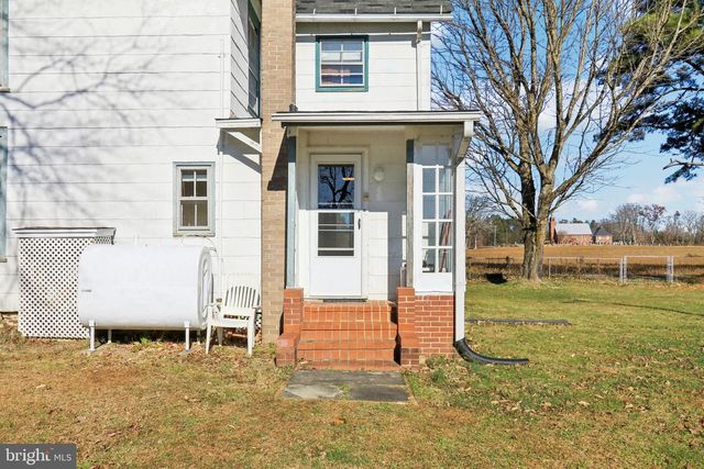 1475 CHILTON RD, Montross, VA 22520