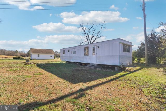 1475 CHILTON RD, Montross, VA 22520