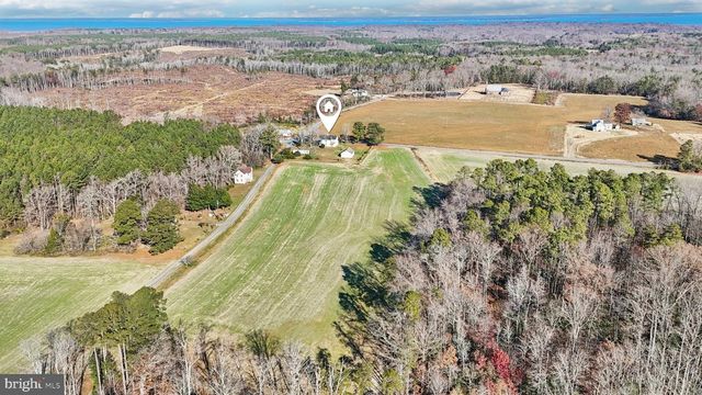 1475 CHILTON RD, Montross, VA 22520