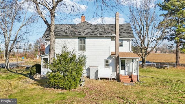 1475 CHILTON RD, Montross, VA 22520