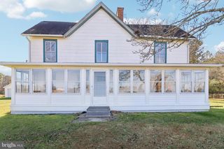 1475 CHILTON RD, Montross, VA 22520