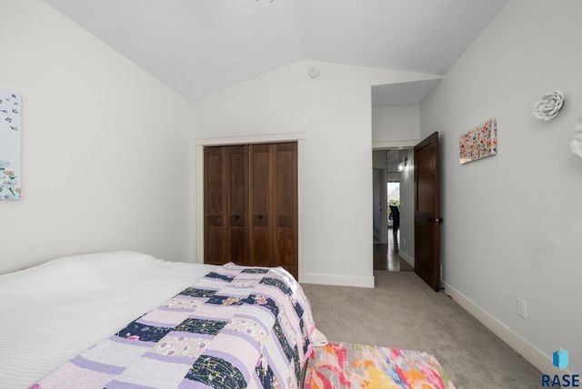 6313 S Heatherridge Ave Avenue, Sioux Falls, SD 57108