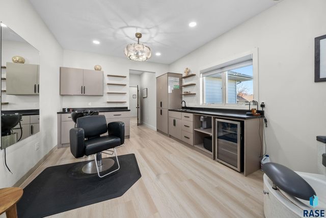 6313 S Heatherridge Ave Avenue, Sioux Falls, SD 57108