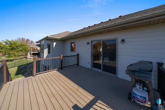 6313 S Heatherridge Ave Avenue, Sioux Falls, SD 57108