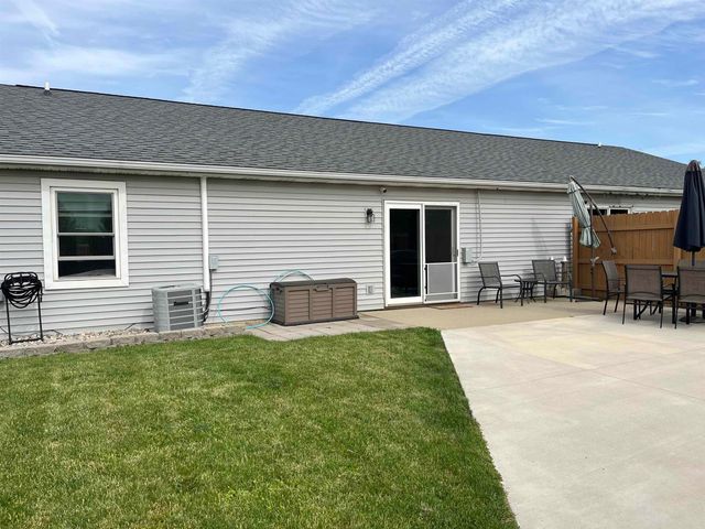 212 N Deborah Dr Apt A, Fremont, IN 46737