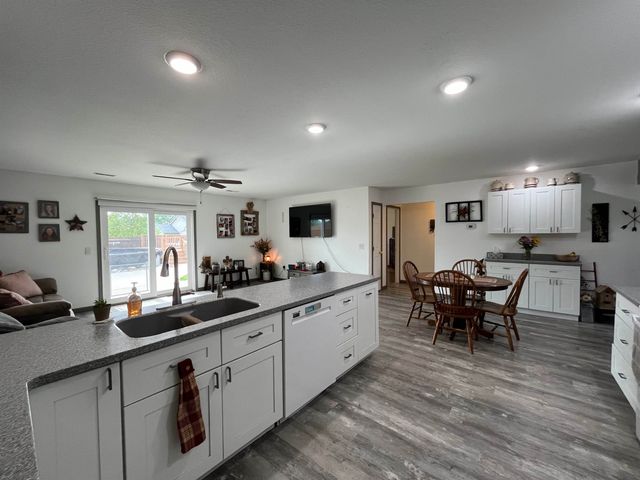 212 N Deborah Dr Apt A, Fremont, IN 46737