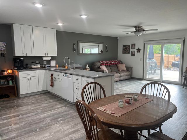 212 N Deborah Dr Apt A, Fremont, IN 46737