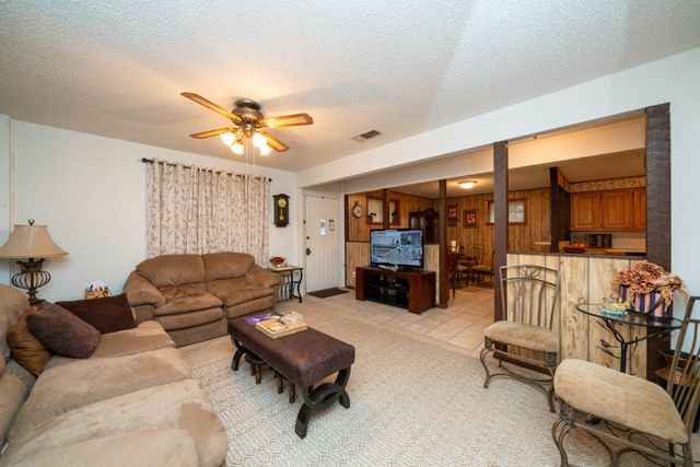 1000 CR 3211, Jacksonville, TX 75766