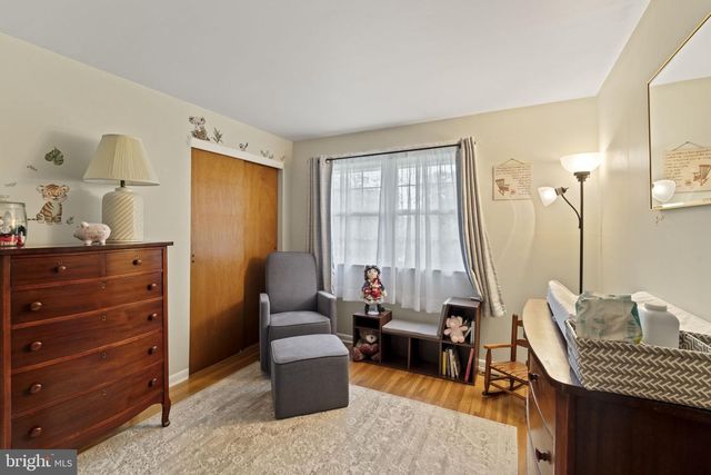 211 SWEDESBORO AVE, Gibbstown, NJ 08027