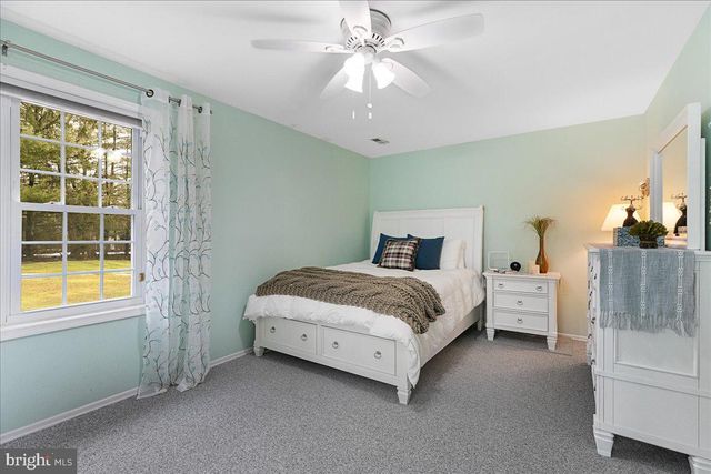 23 MEADOWWOOD CT, Columbus, NJ 08022