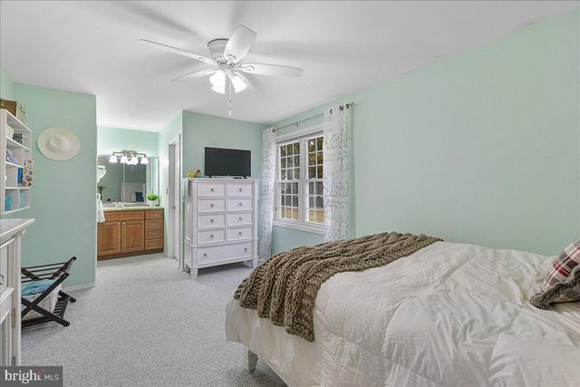 23 MEADOWWOOD CT, Columbus, NJ 08022