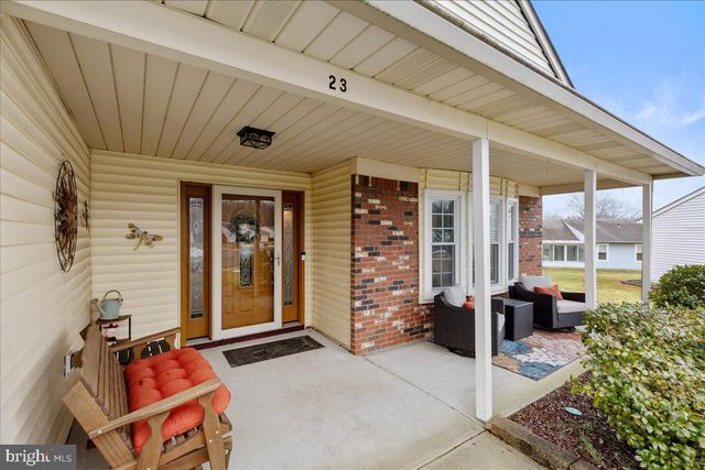 23 MEADOWWOOD CT, Columbus, NJ 08022