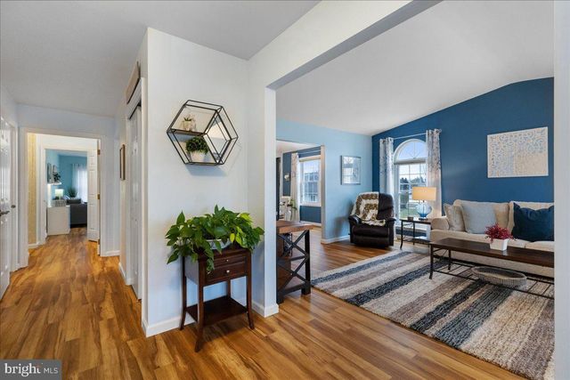 23 MEADOWWOOD CT, Columbus, NJ 08022