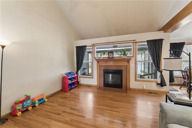 2132 E 26th Street, Lawrence, KS 66046