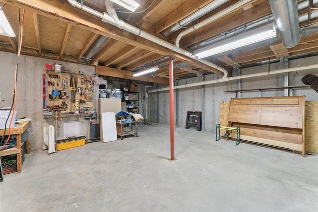 2132 E 26th Street, Lawrence, KS 66046