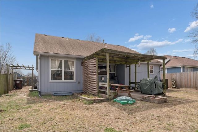 2132 E 26th Street, Lawrence, KS 66046