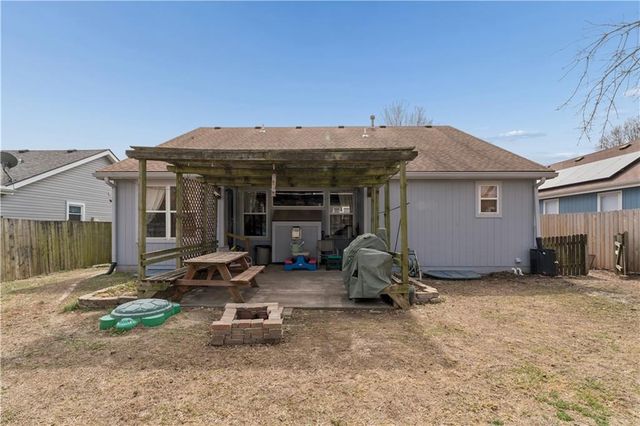 2132 E 26th Street, Lawrence, KS 66046