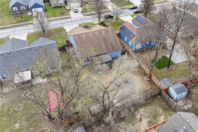 2132 E 26th Street, Lawrence, KS 66046