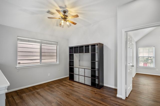 323 Plaza Del Sol Park, Houston, TX 77020