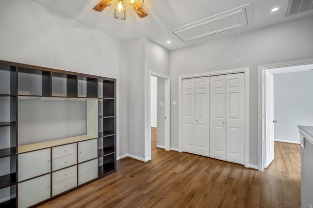 323 Plaza Del Sol Park, Houston, TX 77020