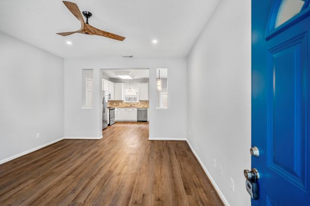 323 Plaza Del Sol Park, Houston, TX 77020