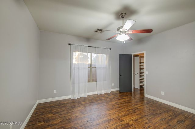 5634 E FLORIAN Avenue, Mesa, AZ 85206