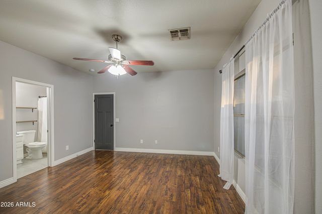 5634 E FLORIAN Avenue, Mesa, AZ 85206