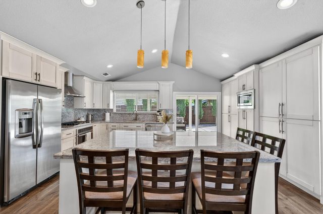 3925 Talmage Ct, Sacramento, CA 95827