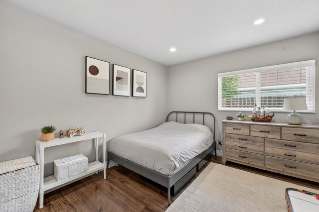 3925 Talmage Ct, Sacramento, CA 95827