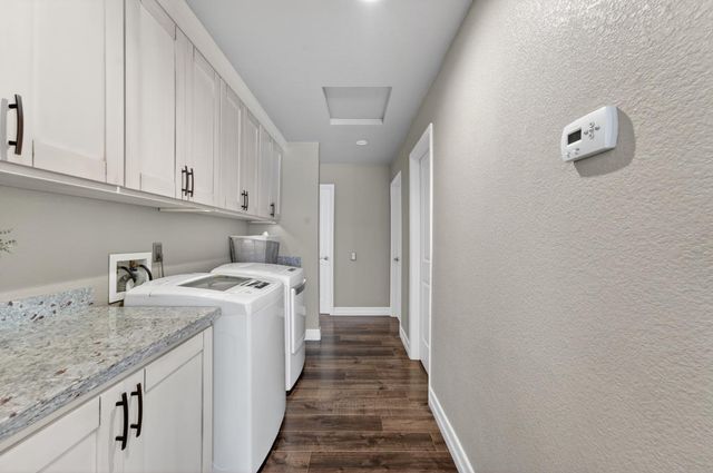 3925 Talmage Ct, Sacramento, CA 95827