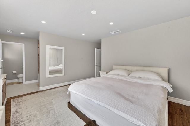 3925 Talmage Ct, Sacramento, CA 95827