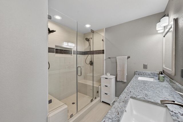 3925 Talmage Ct, Sacramento, CA 95827