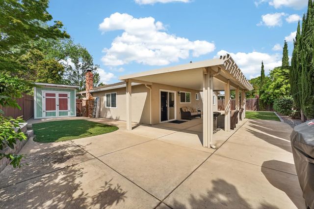 3925 Talmage Ct, Sacramento, CA 95827