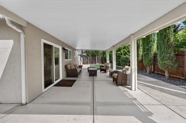 3925 Talmage Ct, Sacramento, CA 95827