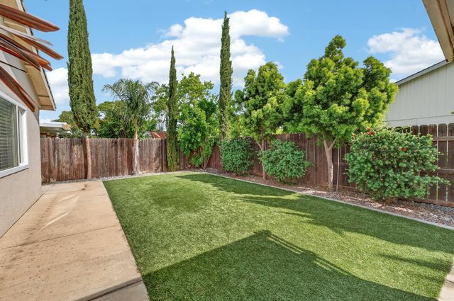 3925 Talmage Ct, Sacramento, CA 95827